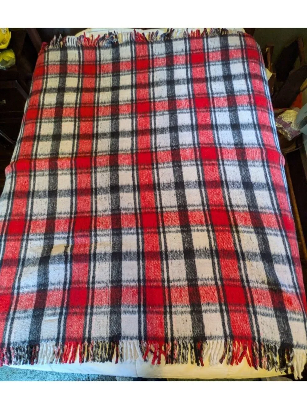 Vtg Twin Sized Plaid Woven Yoga Blanket Throw Reversible Fringe Red Black 59x79